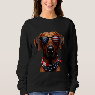 Amerikaanse Rhodesian Ridgeback hond 4 juli eigena Trui