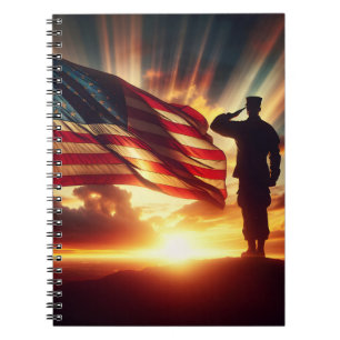 Amerikaanse soldaat groet de vlag notitieboek