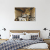 Amerikaanse soldaten slapen in een verlaten modder canvas afdruk (Insitu (Slaapkamer))