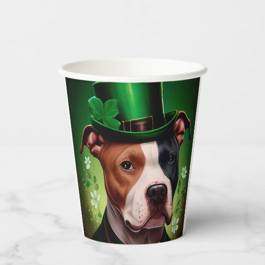 Amerikaanse Staffordshire-hond in St. Patrick's Da Papieren Bekers (Achterkant)