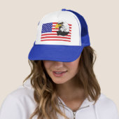 Amerikaanse vlag en Eagle Trucker Pet (In situ)