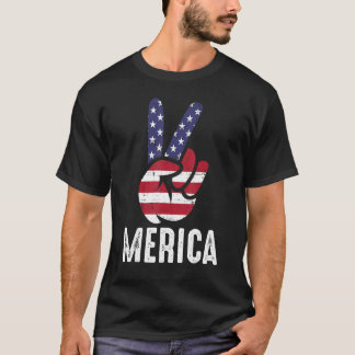 Amerikaanse vlag en patriottisch vredesteken hand  t-shirt