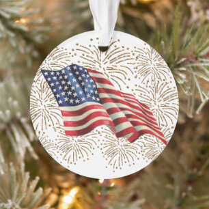-Amerikaanse vlag en vierde vuurwerk van juli Ornament