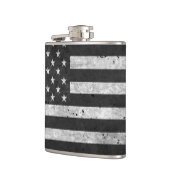 Amerikaanse vlag met zwarte en witte verdringing heupfles (Links)