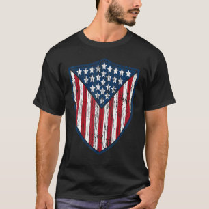 Amerikaanse vlag op 4 juli jongstleden klaag over  t-shirt