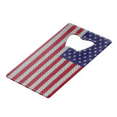 Amerikaanse vlag op afdruk van koolstofvezelstijl kredietkaart flessenopener (Voorkant Gekanteld)