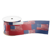 Amerikaanse vlaggen op rood wit en blauw lint (Spoel)
