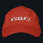 Amérique Casquette de baseball brodé rouge<br><div class="desc">L'Amérique est brodée en blanc sur ce casquette de baseball unisexe rouge ou n'importe quel casquette de couleur que vous choisissez. Une façon parfaite de montrer son patriotisme lors de la 4 juillet,  du Jour du Souvenir ou de toute occasion.</div>