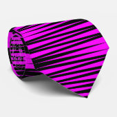 Amincir profondément le fuchsia de cravate de (Roulé)