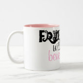 Amis avec la tasse d'avantage (Gauche)