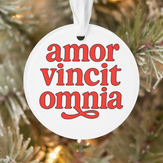 Amor vincit omnia ornament (Boom)