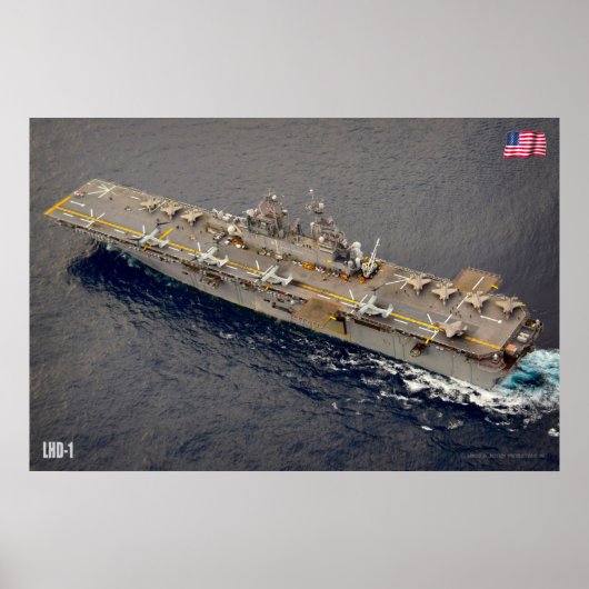 AMPHIBIOUS ASSAULT SHIP - LHD-1 POSTER (Voorkant)