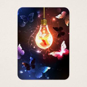 Ampoule lumineuse avec papillons nocturnes