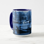 Amsterdam Holland Cityscape Delft-Blueware-look Mok (Voorkant links)