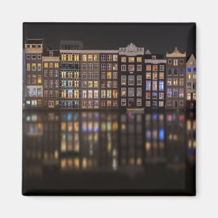 Amsterdam huizen met kleurrijke lichten in de nach magneet