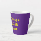 Amusant assistant latte mug (Angle droit)