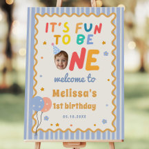 Amusant d'être une couleur pour un joyeux 1er anni