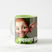 Amusante Fille Elfe Joyeux Mug de Noël (Devant gauche)