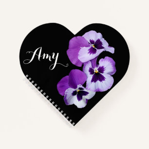 Amy naam paarse pansy bloemenhart Notitieboek