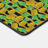 Ananas D'Or Sur Les Grilles (Coin)