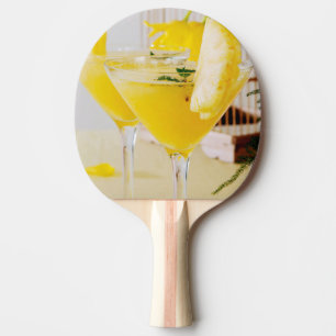 Ananas en gember Fresca cocktail Tafeltennisbatje