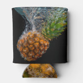 Ananas in water blikjeskoeler (Achterkant)