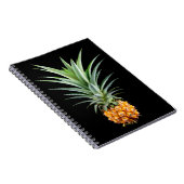 Ananas met grote kapsel op zwarte achtergrond notitieboek (Rechterzijde)