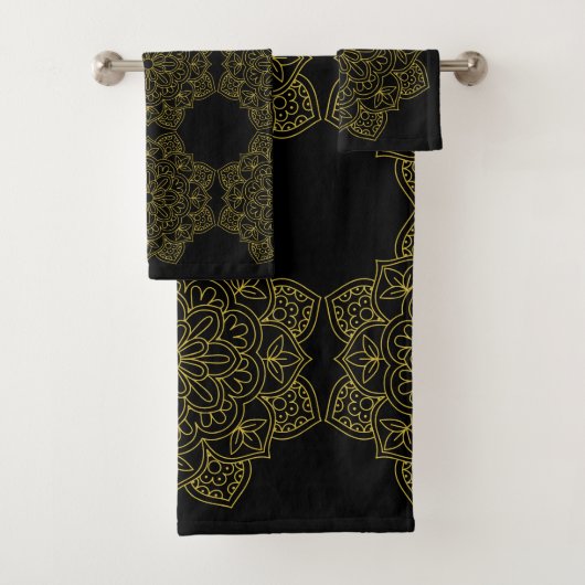 Ancien Mandalas d'or sur le noir (En situation)