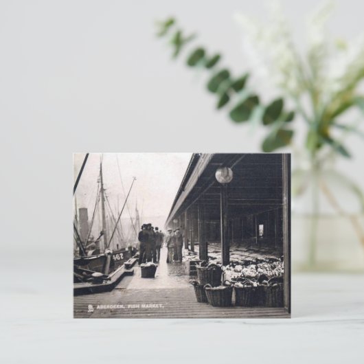 Ancienne carte postale - Aberdeen, Écosse (Debout devant)