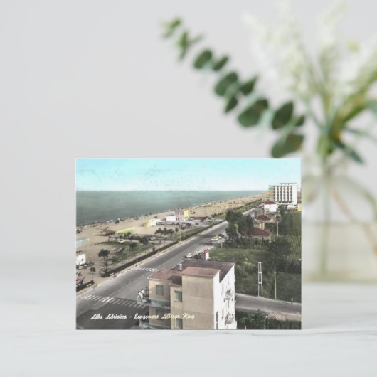 Ancienne carte postale - Alba Adriatica, Abruzzes, (Debout devant)