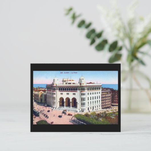 Ancienne carte postale - Alger, Poste (Debout devant)