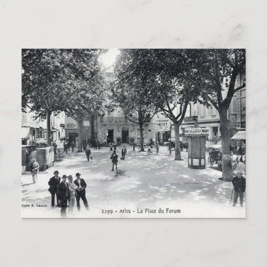Ancienne carte postale - Arles, Bouches-du-Rhône (Devant)