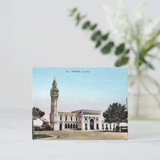 Ancienne carte postale - Bizerte, Tunisie (Debout devant)