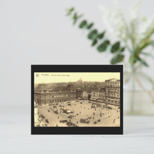 Ancienne carte postale - Bruxelles (Debout devant)