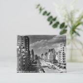 Ancienne carte postale - Bucarest, Roumanie (Debout devant)