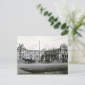 Ancienne carte postale - Gare de Vladivostok (Debout devant)