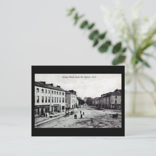 Ancienne carte postale - Gort, Co Galway, Irlande (Debout devant)