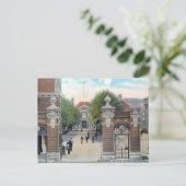 Ancienne carte postale - Marlborough College, Wilt (Debout devant)