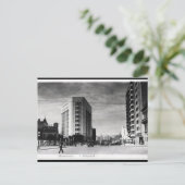 Ancienne carte postale - Montevideo, Uruguay (Debout devant)