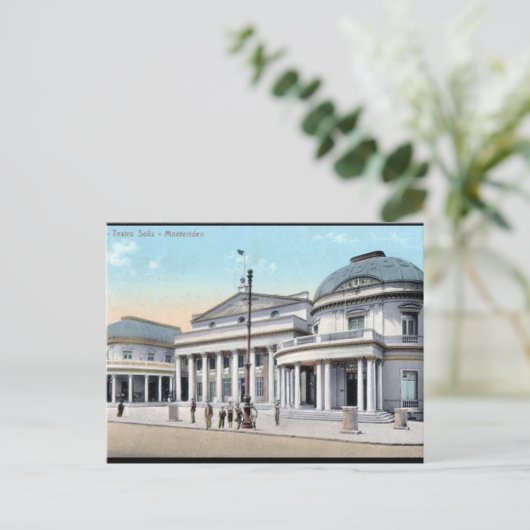 Ancienne carte postale - Montevideo, Uruguay (Debout devant)