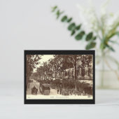 Ancienne carte postale - Nice, France (Debout devant)