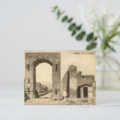 Ancienne carte postale - Pompei, Arco di Calligola (Debout devant)
