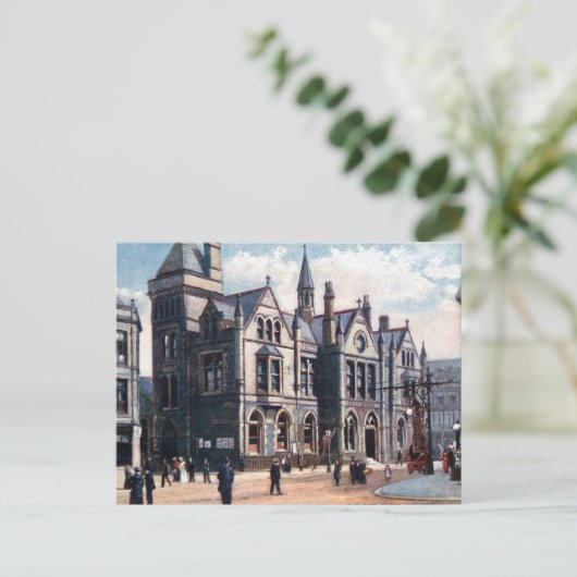 Ancienne carte postale - Poste, Halifax, Yorkshire (Debout devant)