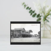 Ancienne carte postale - Pune, Inde (Debout devant)