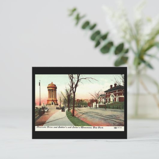 Ancienne carte postale - Riverside Drive, NYC (Debout devant)