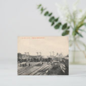 Ancienne carte postale - Station Epsom Downs (Debout devant)