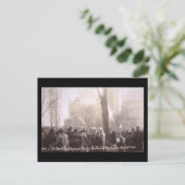 Ancienne carte postale - Stratford-upon-Avon, Shak (Debout devant)