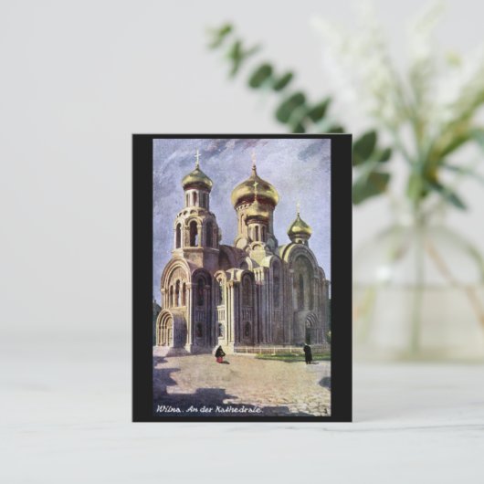 Ancienne carte postale - Vilnius, Lituanie (Debout devant)