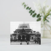 Ancienne carte postale - Vladivostok (Debout devant)
