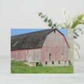 Ancienne grange rouge et carte plat Silo (Debout devant)